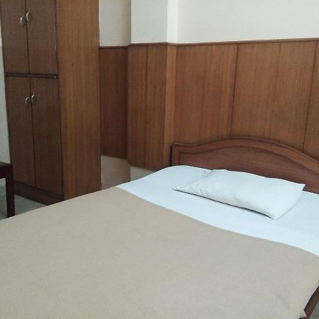 Veekay Tourist Home Μπανγκαλόρ Εξωτερικό φωτογραφία