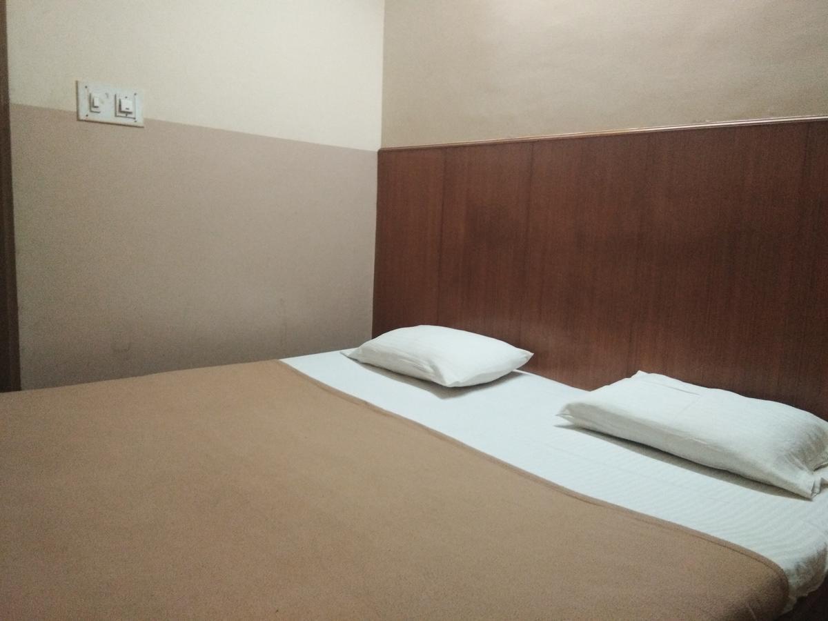 Veekay Tourist Home Μπανγκαλόρ Εξωτερικό φωτογραφία