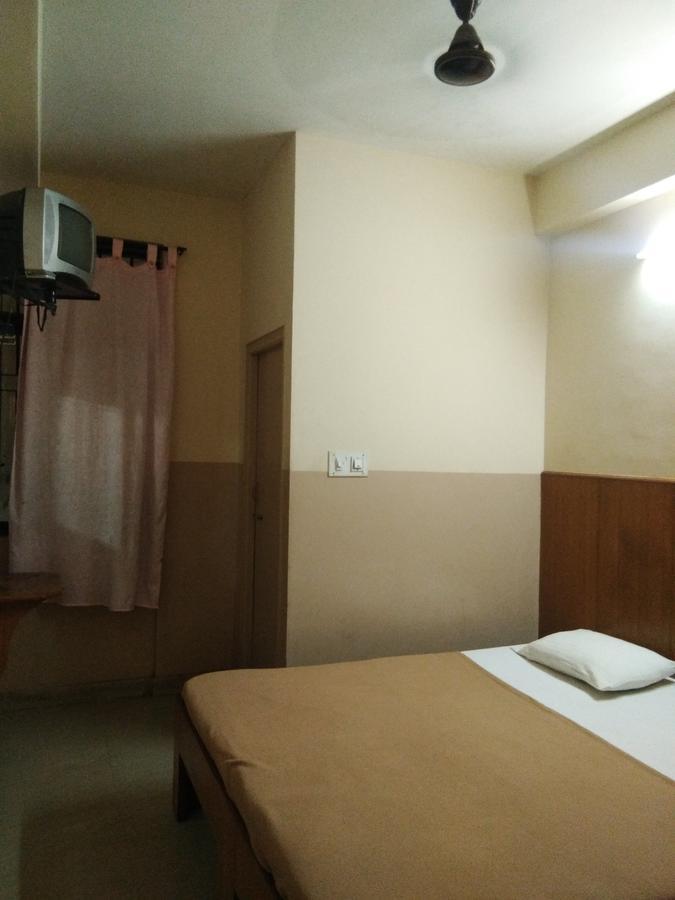 Veekay Tourist Home Μπανγκαλόρ Εξωτερικό φωτογραφία