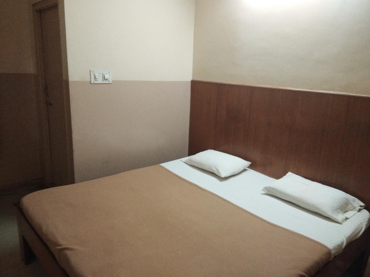 Veekay Tourist Home Μπανγκαλόρ Εξωτερικό φωτογραφία